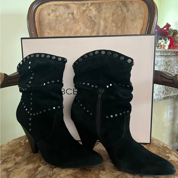 BCBGenerstion black suede studded booties size 8.5 - Picture 3 of 14